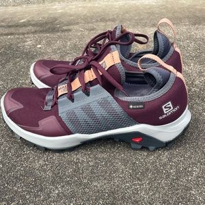 Salomon Women’s Mad Cross Gore Tex Hiking Shoes size 9 NWOT